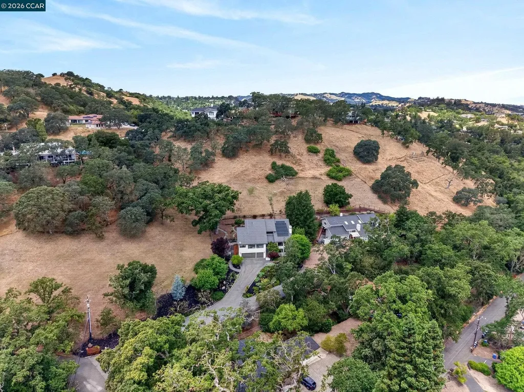 58 Saddle Road Walnut Creek CA 94595