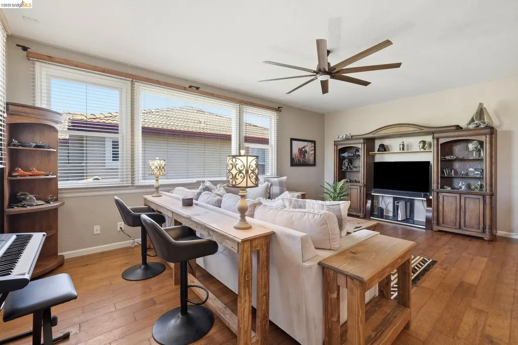 3438 Keystone Loop Discovery Bay CA 94505