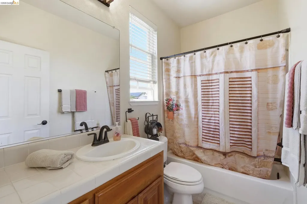 3438 Keystone Loop Discovery Bay CA 94505