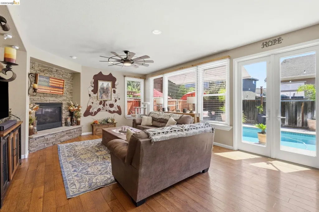 3438 Keystone Loop Discovery Bay CA 94505