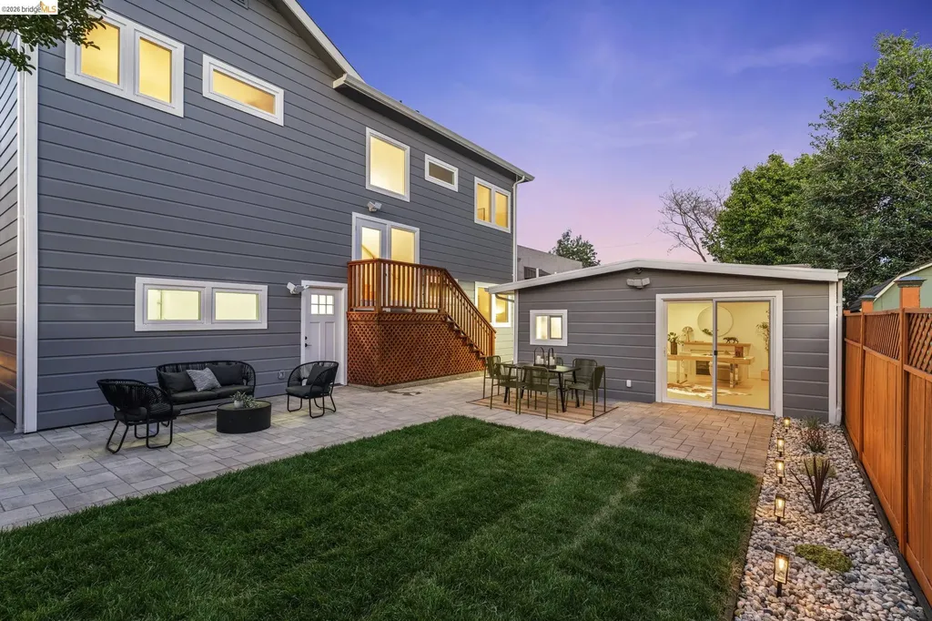 2516 Calhoun Street Alameda CA 94501