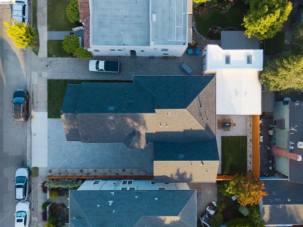 2516 Calhoun Street Alameda CA 94501