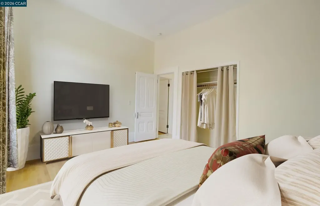 1522 Harmon Street Berkeley CA 94703