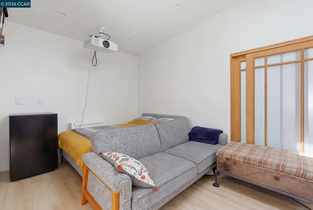1522 Harmon Street Berkeley CA 94703
