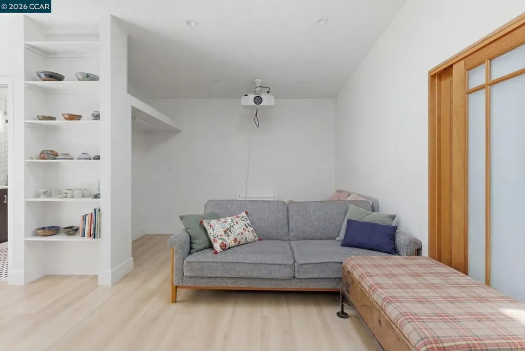1522 Harmon Street Berkeley CA 94703