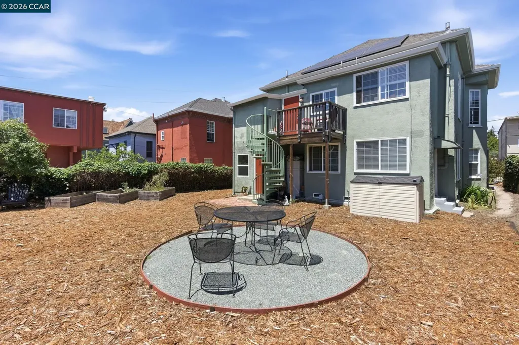 1522 Harmon Street Berkeley CA 94703