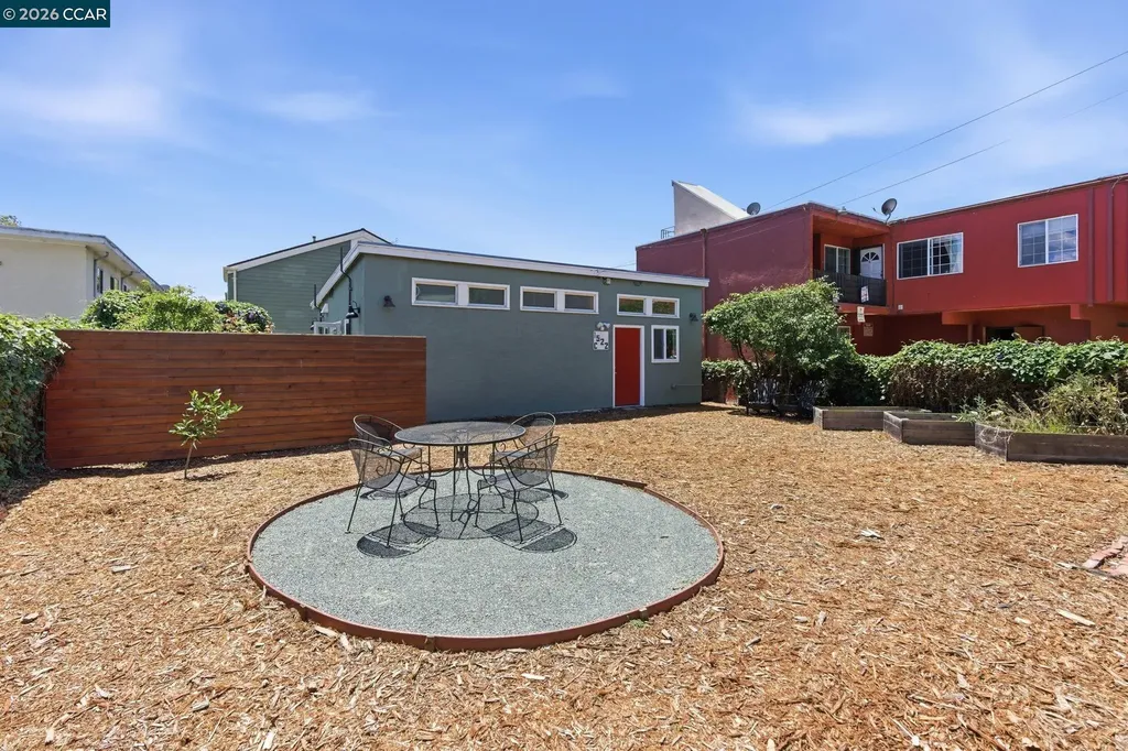 1522 Harmon Street Berkeley CA 94703