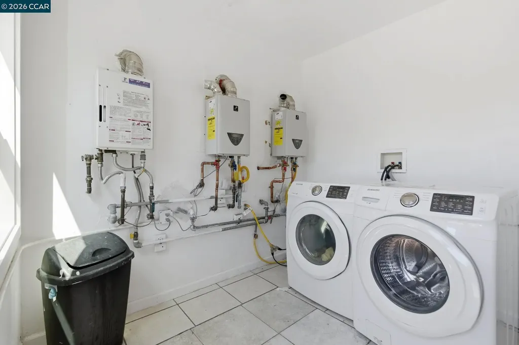 1522 Harmon Street Berkeley CA 94703
