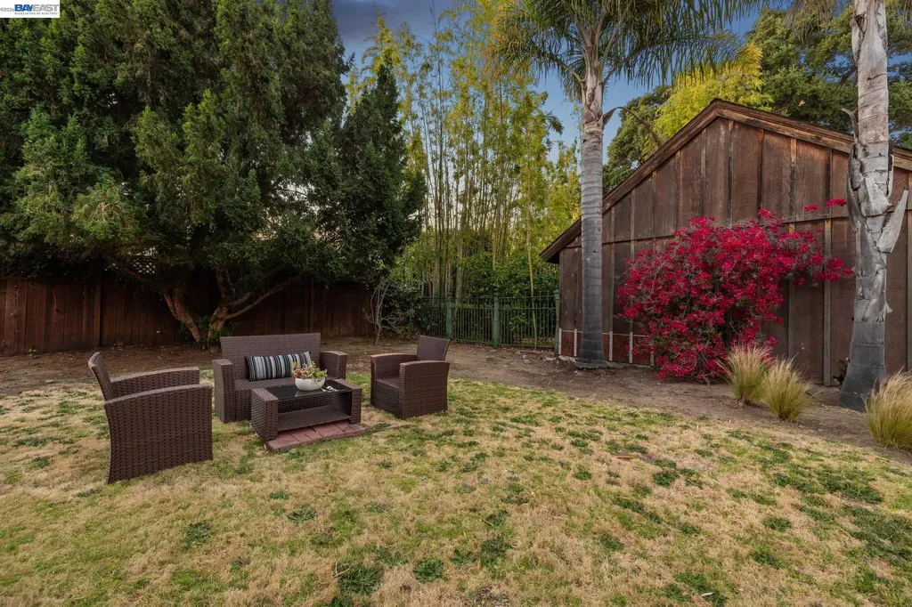 811 Grand Street Alameda CA 94501