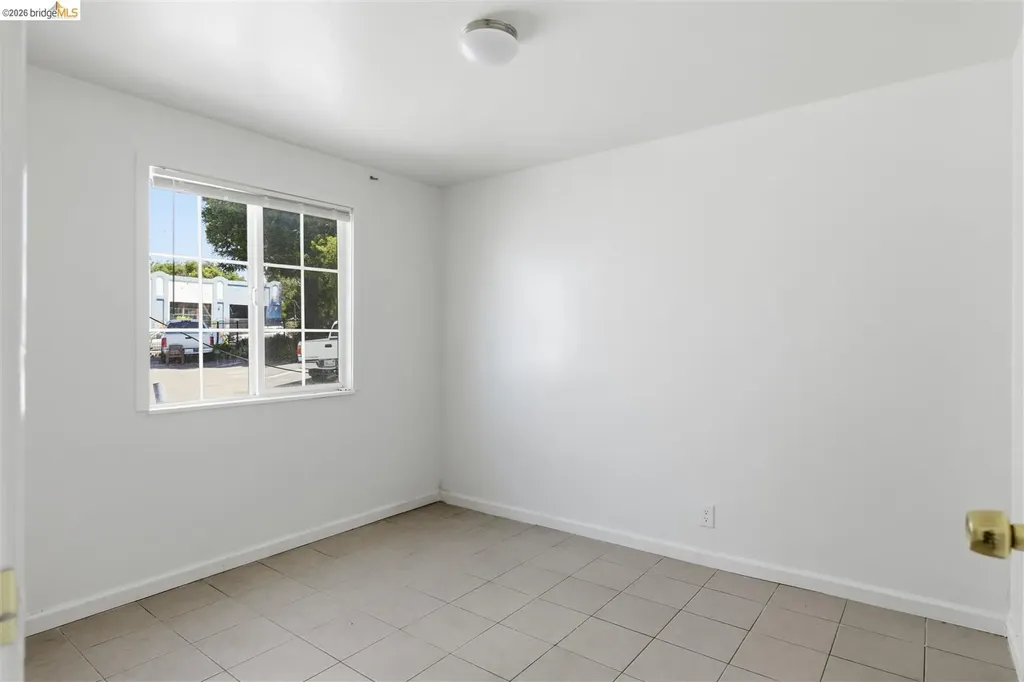 2207 Bonar Street Berkeley CA 94702