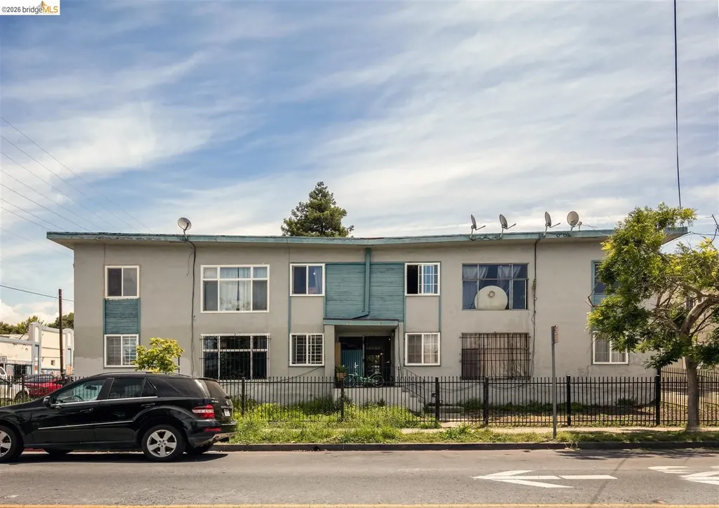 2207 Bonar Street Berkeley CA 94702