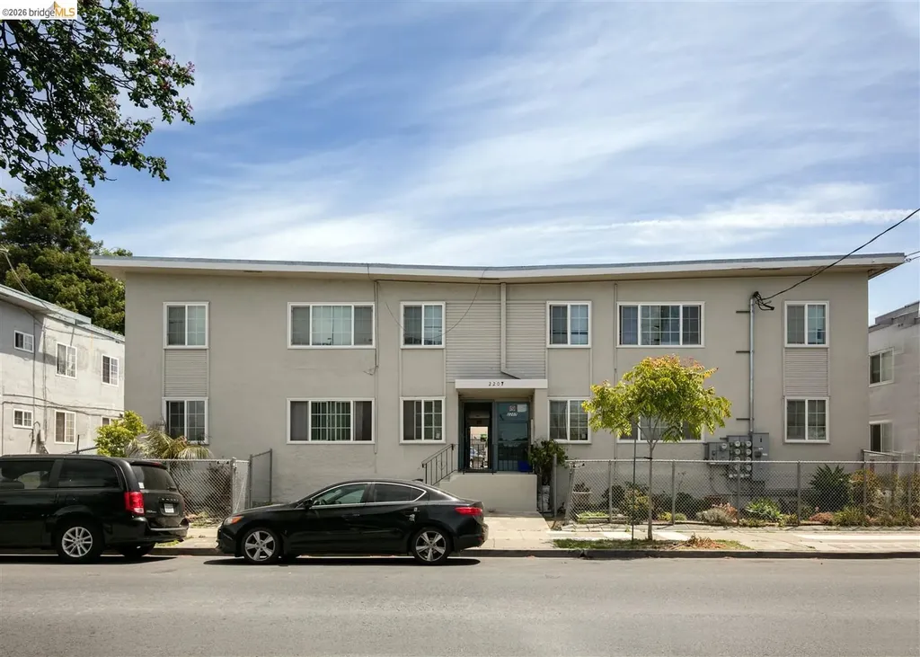 2207 Bonar Street Berkeley CA 94702