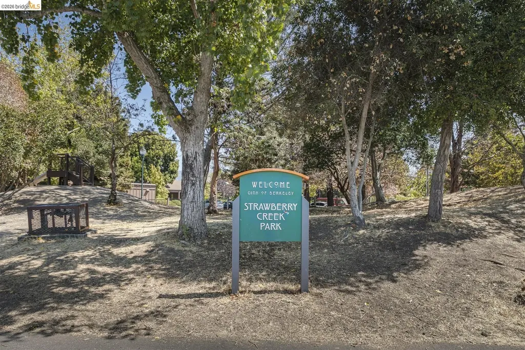2207 Bonar Street Berkeley CA 94702