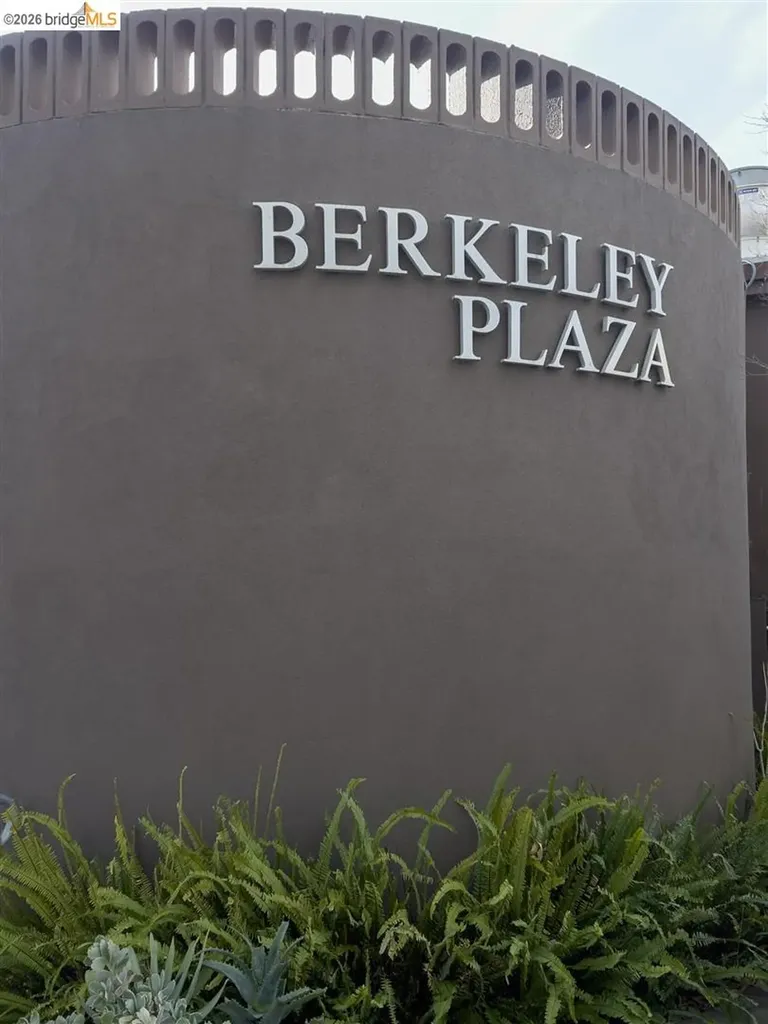 2207 Bonar Street Berkeley CA 94702