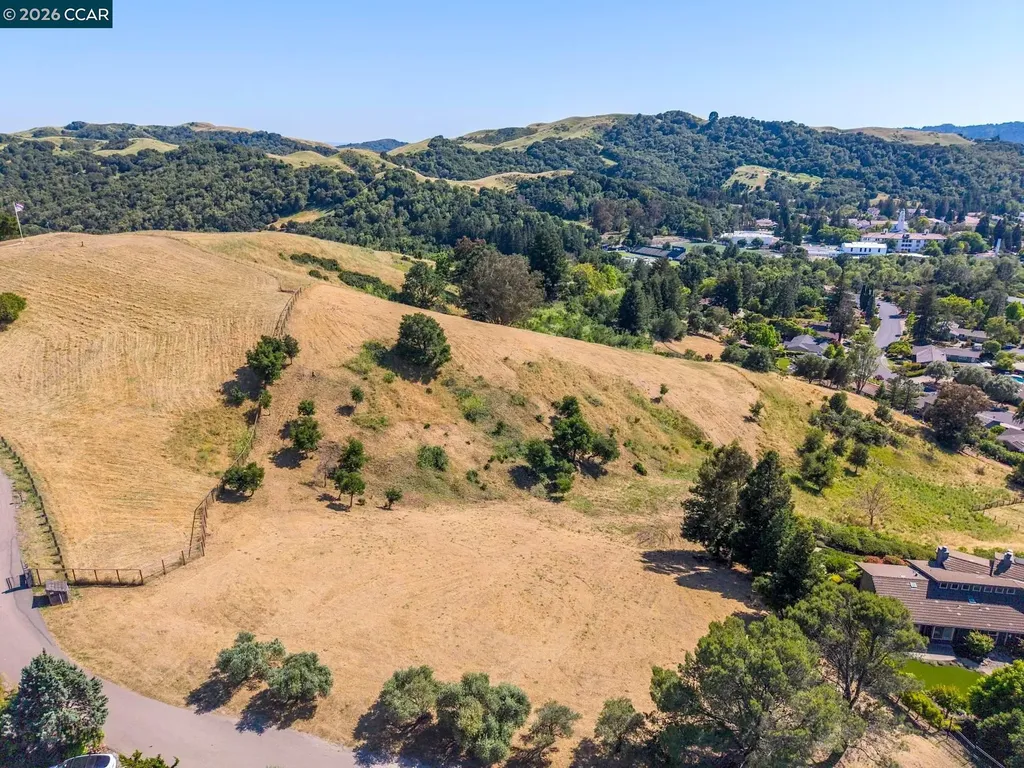 1966 Joseph Drive Moraga CA 94556