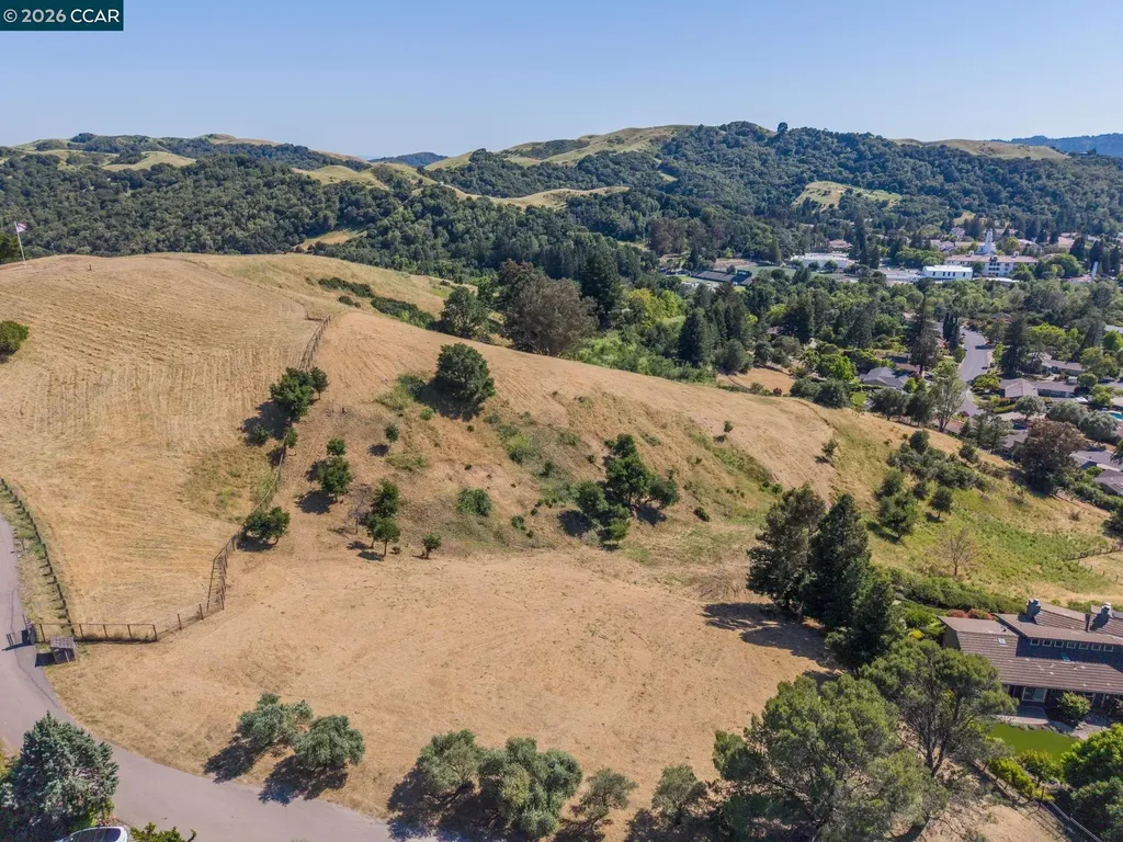 1966 Joseph Drive Moraga CA 94556