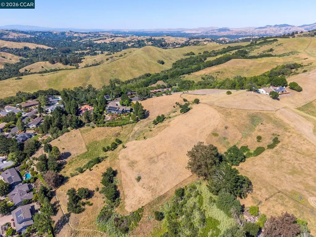 1966 Joseph Drive Moraga CA 94556