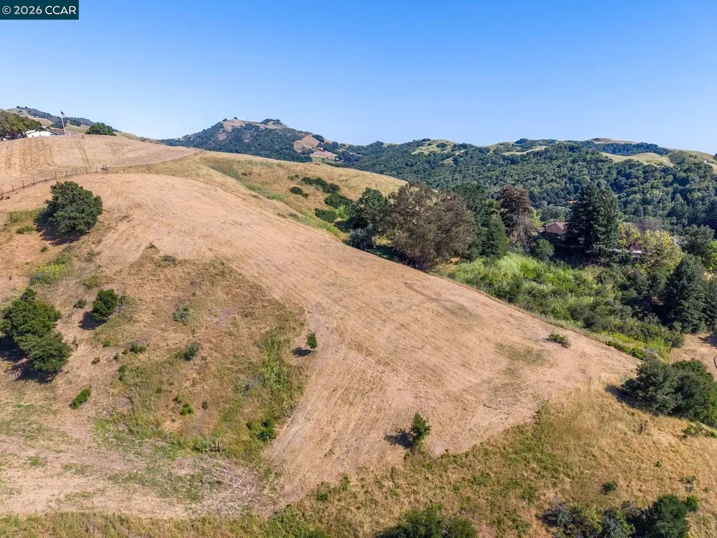 1966 Joseph Drive Moraga CA 94556