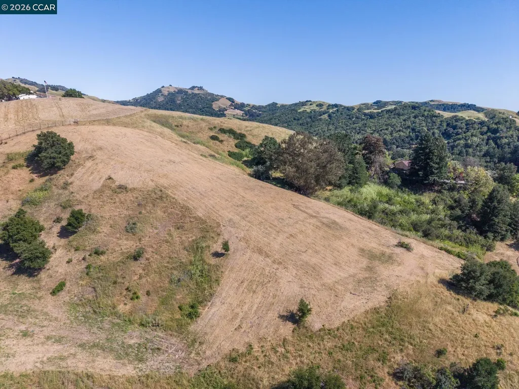 1966 Joseph Drive Moraga CA 94556