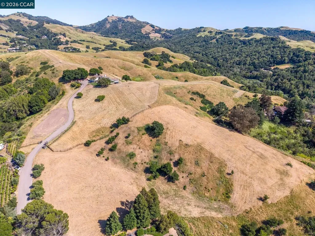1966 Joseph Drive Moraga CA 94556