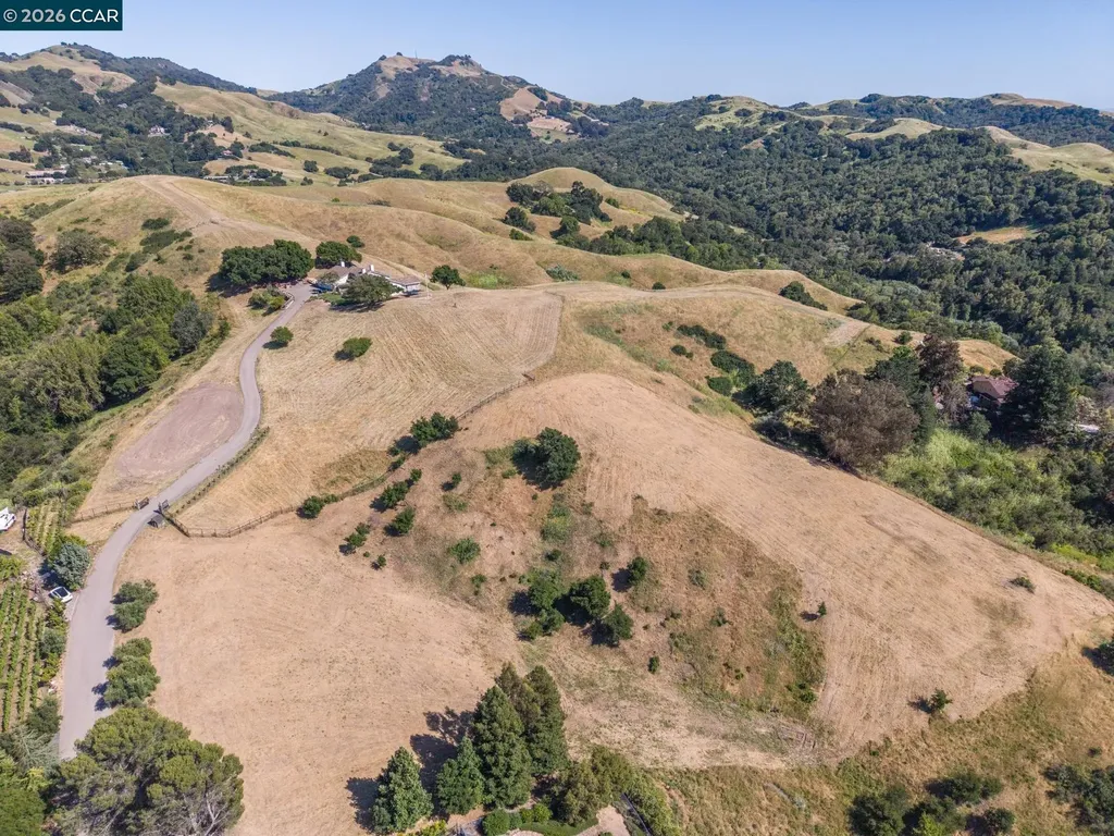 1966 Joseph Drive Moraga CA 94556