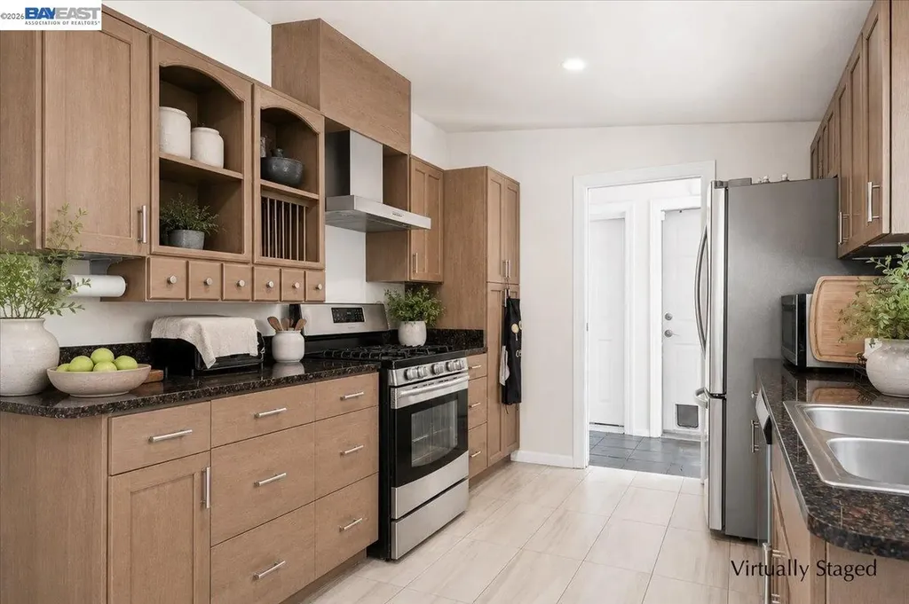 30544 Hoylake Street Hayward CA 94544