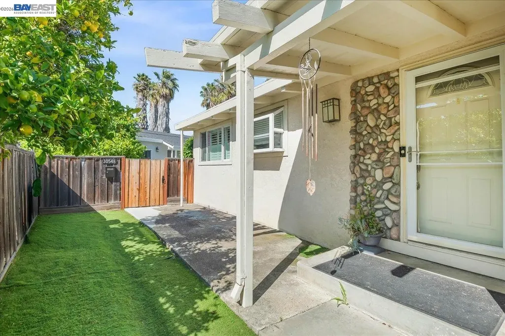 30544 Hoylake Street Hayward CA 94544