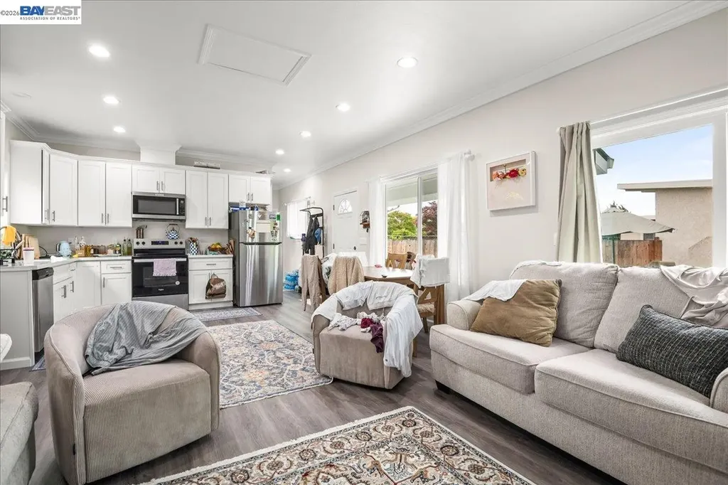 30544 Hoylake Street Hayward CA 94544