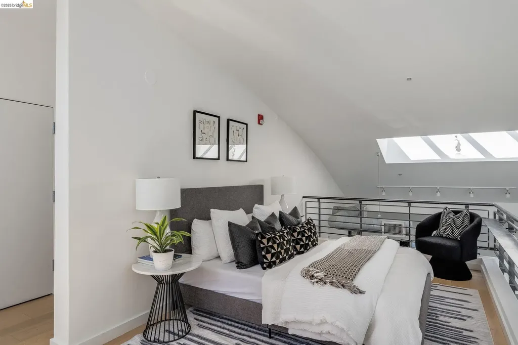 73 Sumner Street San Francisco CA 94103