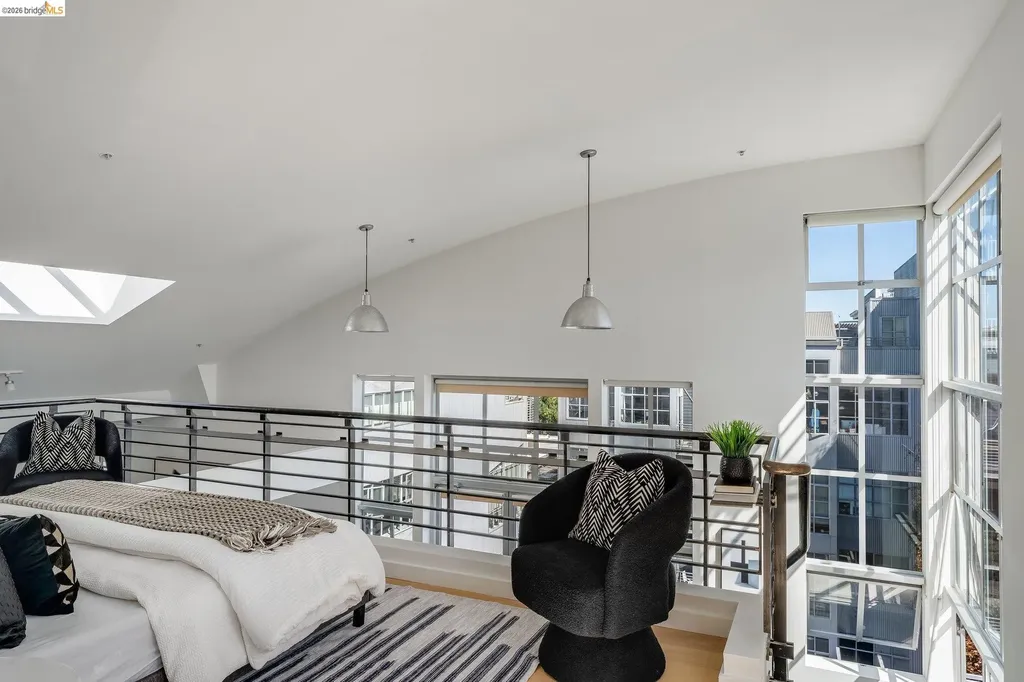 73 Sumner Street San Francisco CA 94103