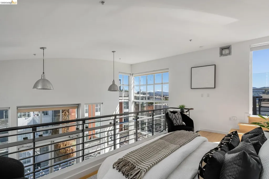 73 Sumner Street San Francisco CA 94103
