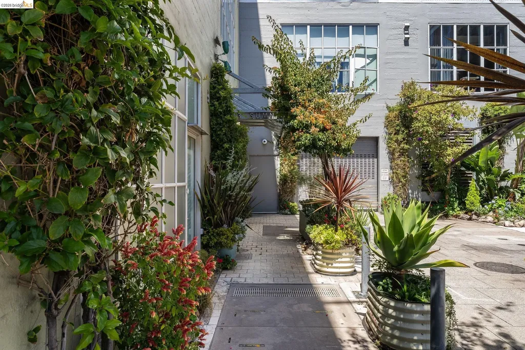 73 Sumner Street San Francisco CA 94103