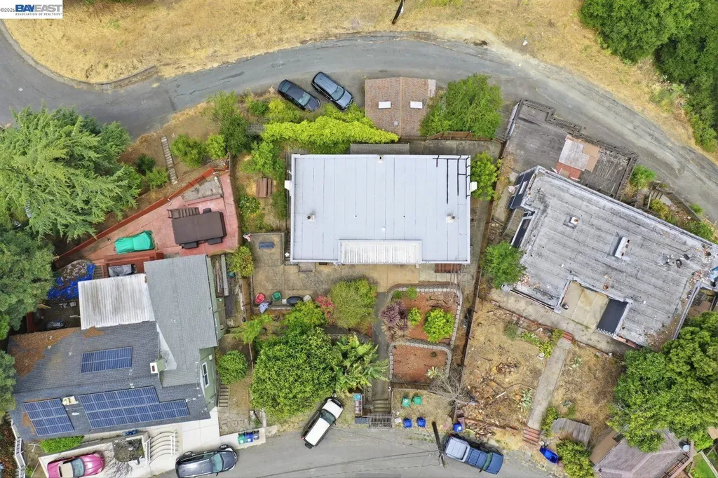 242 Kendall Avenue Crockett CA 94525