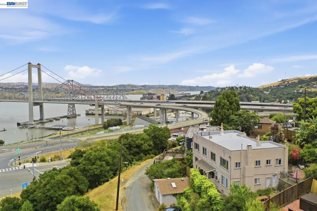 242 Kendall Avenue Crockett CA 94525