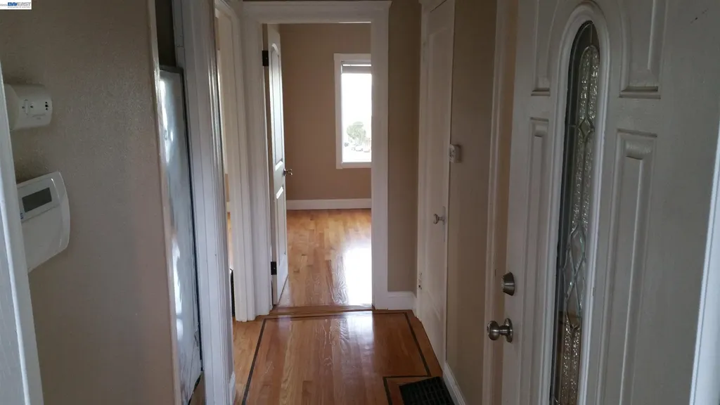 242 Kendall Avenue Crockett CA 94525