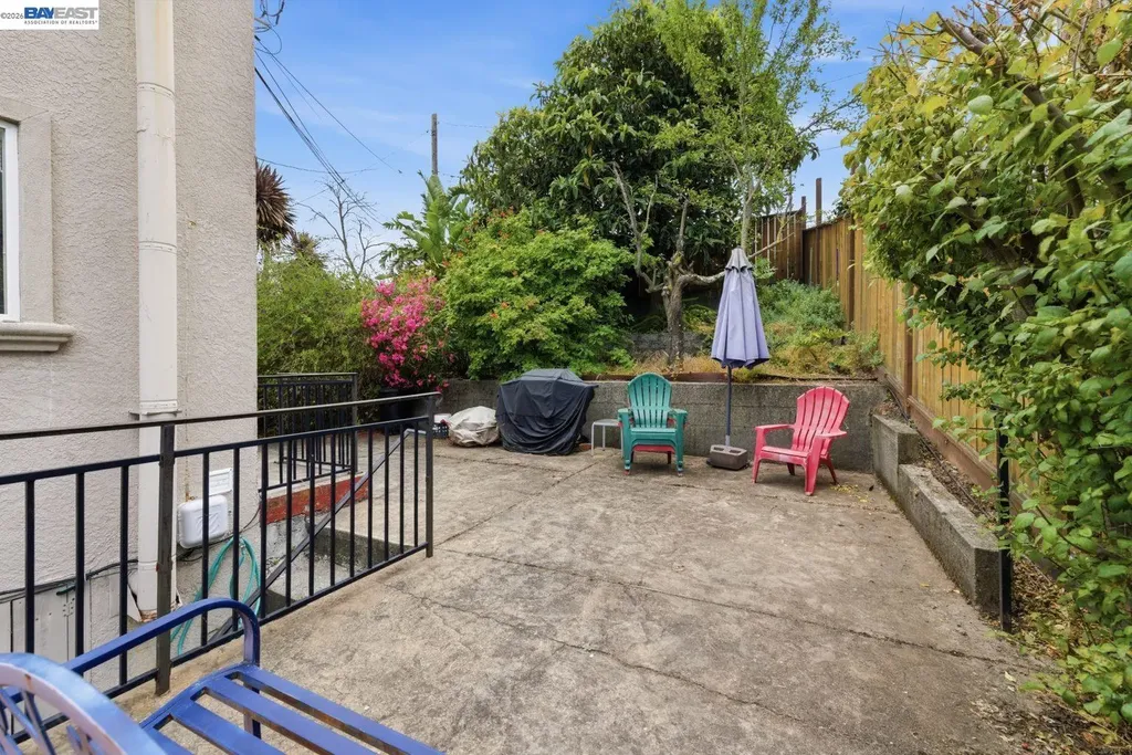 242 Kendall Avenue Crockett CA 94525