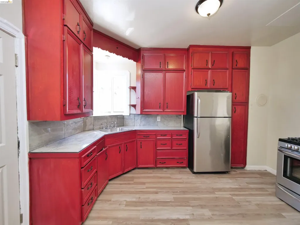 1475 70th Avenue Oakland CA 94621
