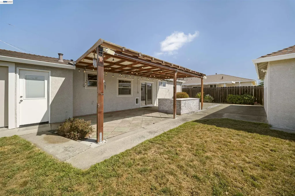 1220 Ottawa Avenue San Leandro CA 94579