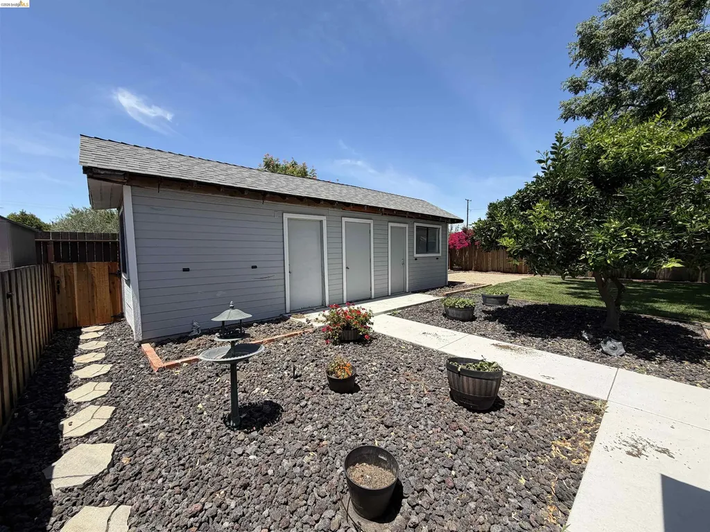 40 Malicoat Avenue Oakley CA 94561