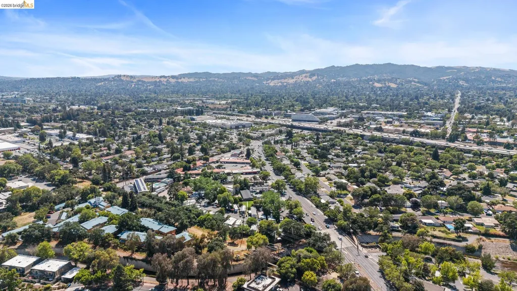2050 Monument Pleasant Hill CA 94523
