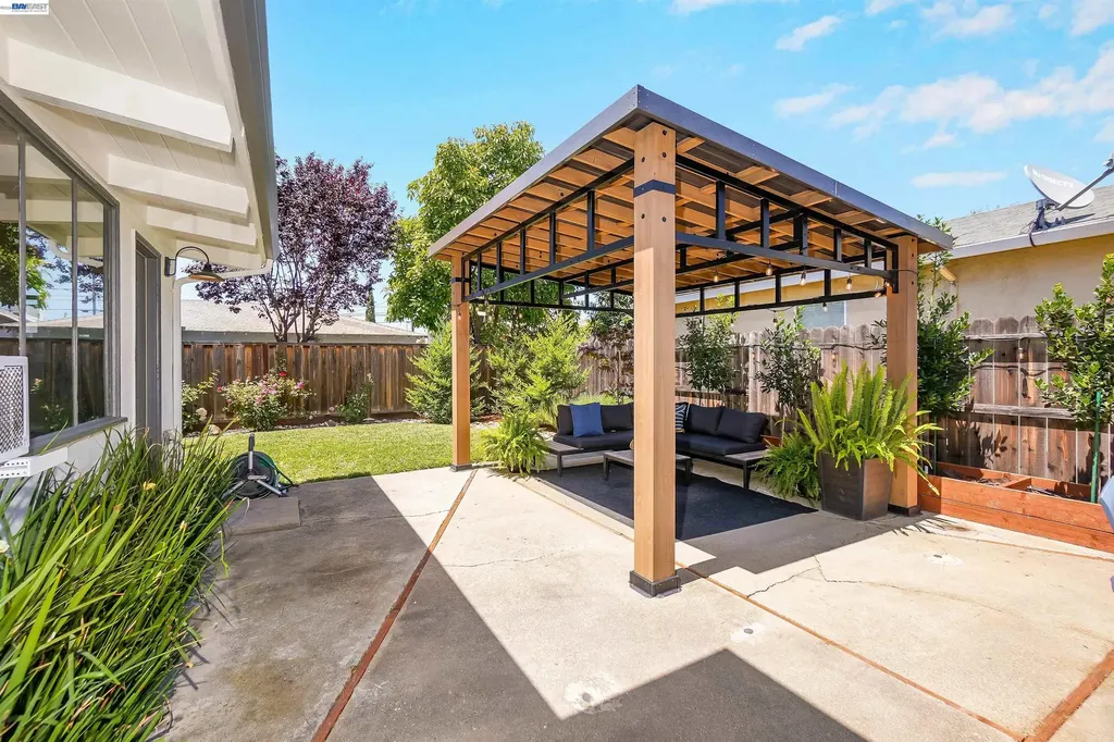 430 Dutchess Lane Hayward CA 94544