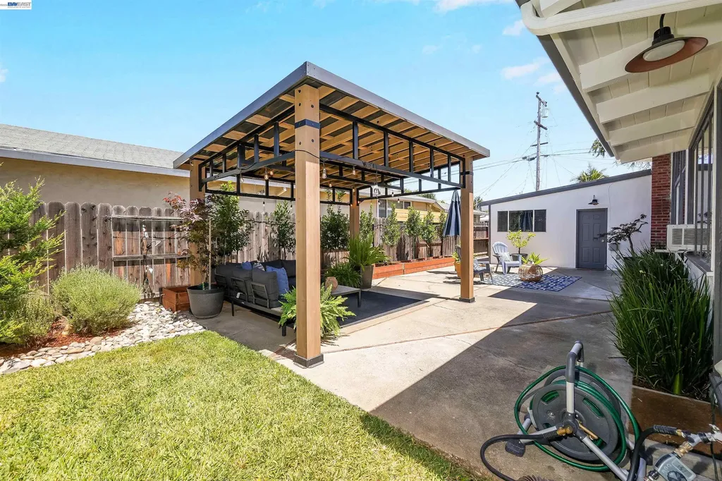 430 Dutchess Lane Hayward CA 94544