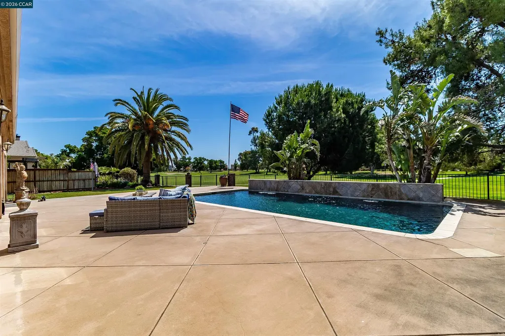 5619 Berwick Court Discovery Bay CA 94505