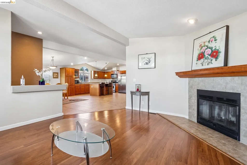 29344 New Hampshire Hayward CA 94544