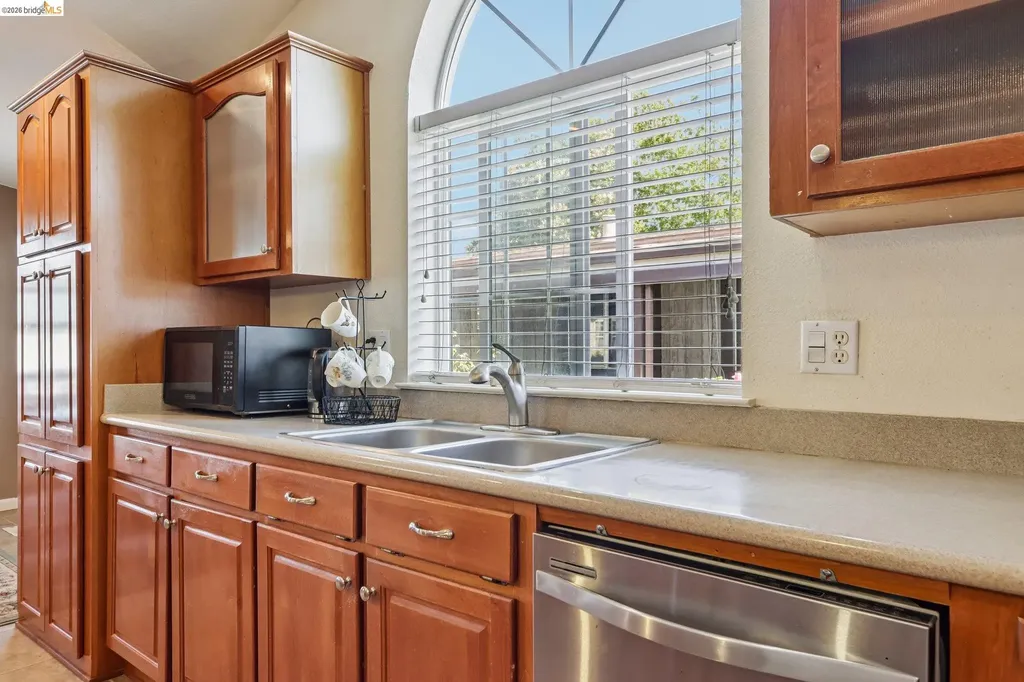 29344 New Hampshire Hayward CA 94544