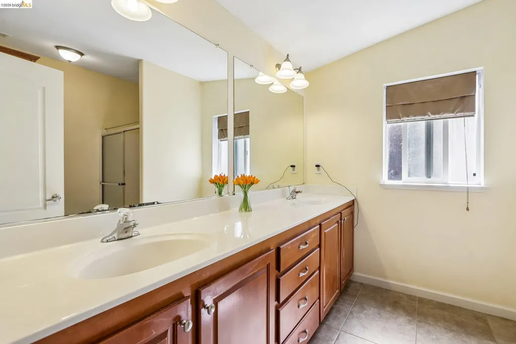 29344 New Hampshire Hayward CA 94544