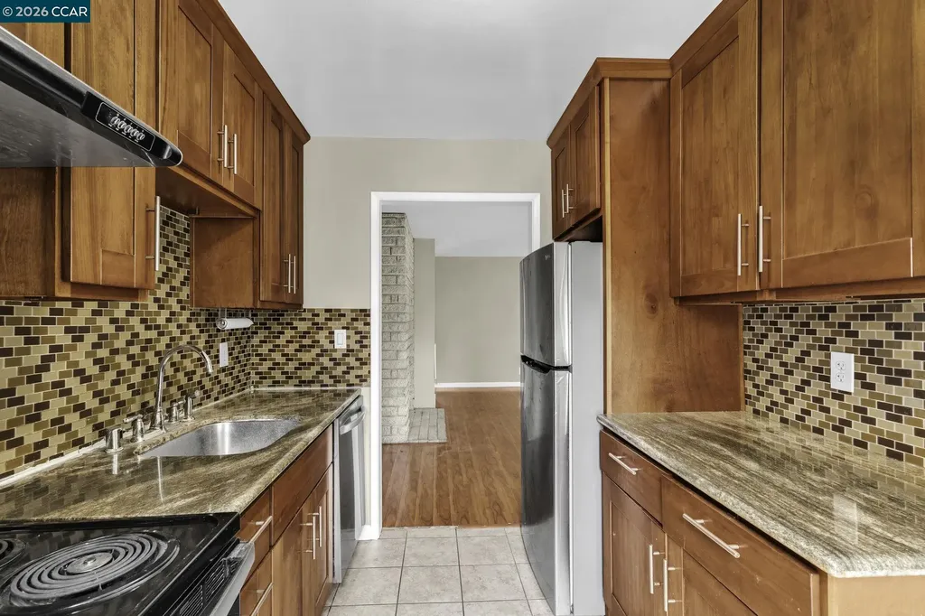 385 Jayne Avenue Oakland CA 94610