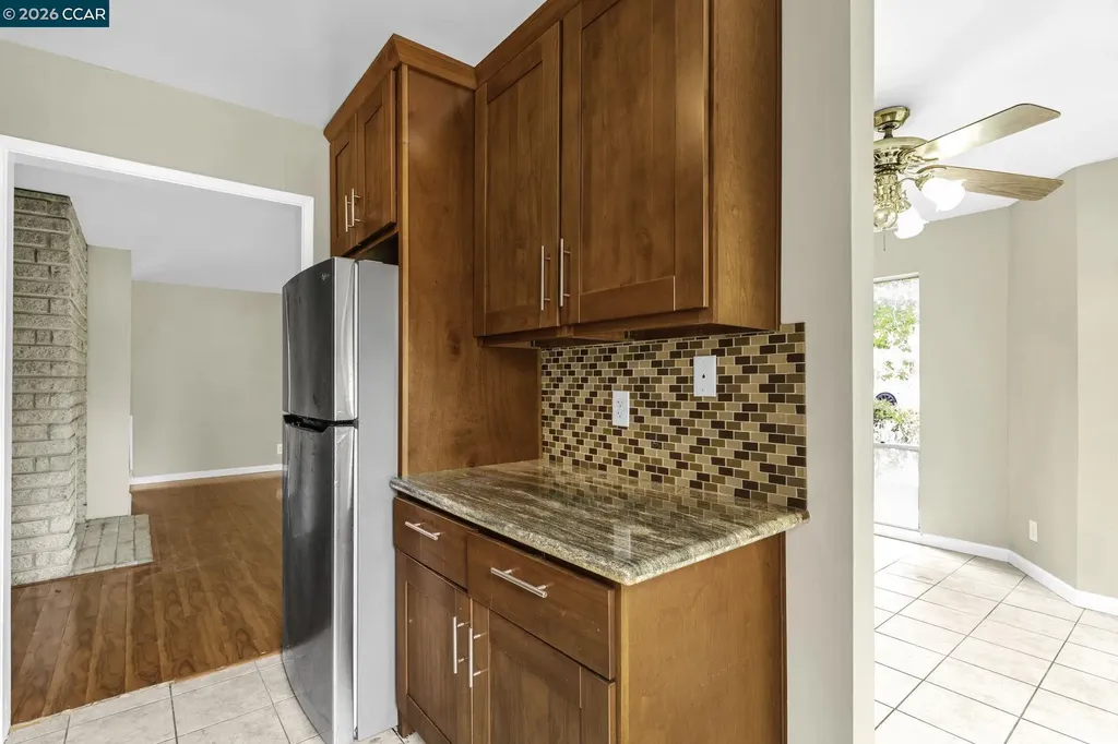 385 Jayne Avenue Oakland CA 94610