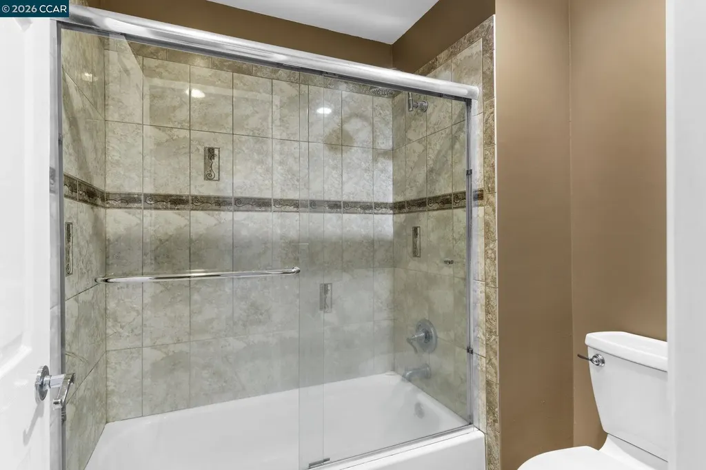 385 Jayne Avenue Oakland CA 94610