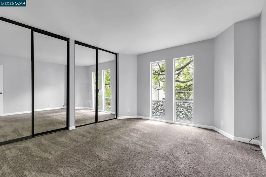 385 Jayne Avenue Oakland CA 94610